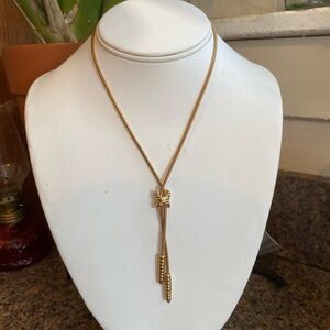 Vintage gold-tone Artistry stationary lariat Snake Chain necklace